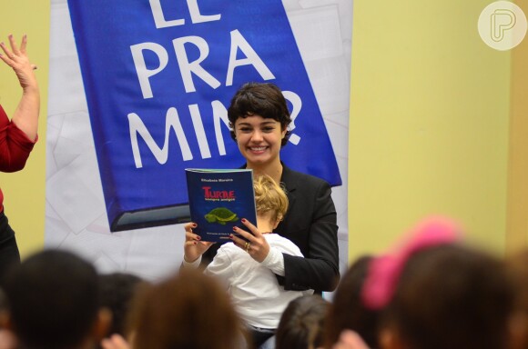 Sophie Charlotte esteve em Niterói, onde participou do projeto 'Lê Pra Mim?!'