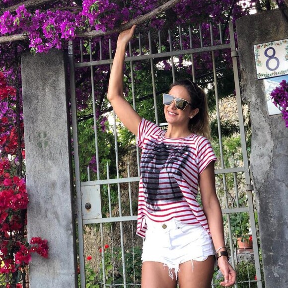 Ticiane Pinheiro viajou para a Europa para comemorar seis meses de casório