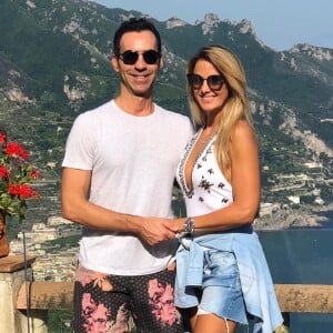 De férias, Ticiane Pinheiro e Cesar Tralli comemoraram seis meses de casados na Itália