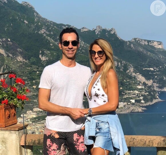 De férias, Ticiane Pinheiro e Cesar Tralli comemoraram seis meses de casados na Itália