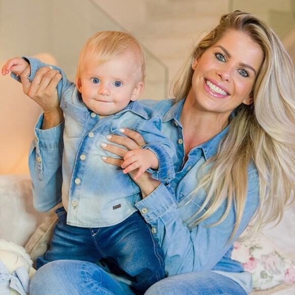 Karina Bacchi cogita aumentar a família com o noivo, Amaury Nunes