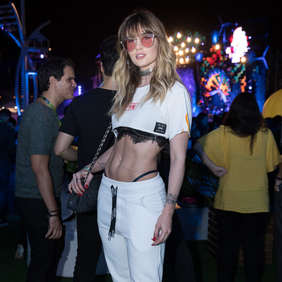 Aline Gotschalg é fã de looks cheios de estilo: 'Adoro buscar referências no Pinterest'