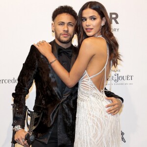 'Eu consigo conciliar a loucura do meu trabalho com a loucura do meu namoro e não entendo a necessidade de correr com tudo. É claro que espero que a gente more junto um dia', disse Bruna Marquezine sobre relacionamento com Neymar