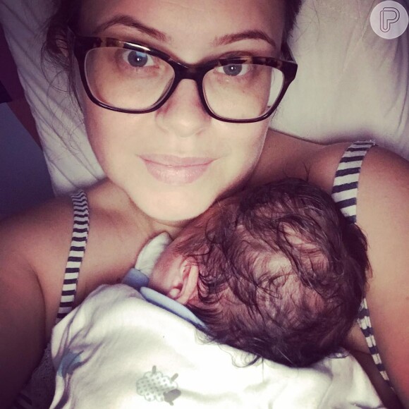 Mariana Bridi anunciou o nascimento do filho, Valentim, por meio das redes sociais
