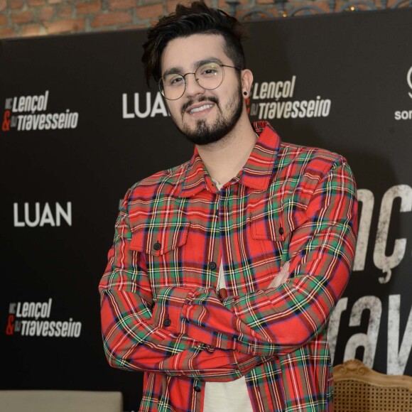 Luan Santana, namorando Jade Magalhães, declarou desejo de ter 3 filhos