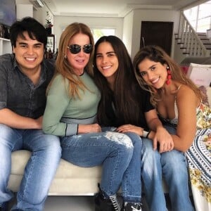 Zilu Camargo é mãe de Igor, Wanessa e Camilla, todos de seu casamento com Zezé Di Camargo