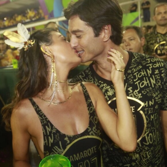 Isis Valverde está grávida de seu primeiro filho