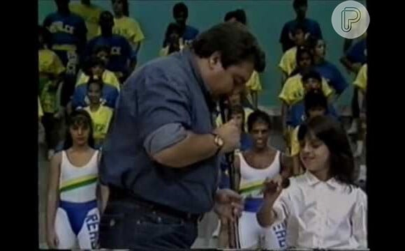 Aos 9 anos, Maíra Lemos foi contratada pela Globo para se apresentar no Faustão durante dois anos