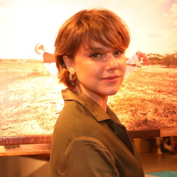 Alice Wegmann admitiu receio em falar a respeito do feminismo em suas redes sociais