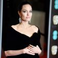 Angelina Jolie teme perder a guarda dos filhos com Brad Pitt