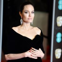 Angelina Jolie sofre com processo de custódia dos filhos: 'Pulando refeições'