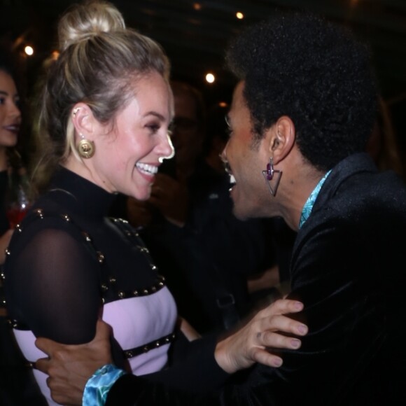 Paolla Oliveira prestigiou a estreia de Ícaro Silva no musical 'Ícaro and The Black Stars' no Teatro XP Investimentos, na zona sul do Rio, nesta terça-feira, 19 de junho de 2018