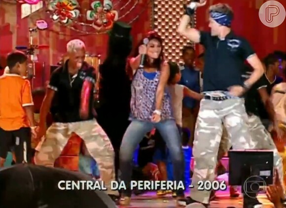 Vídeo mostra Juliana Paes dançando hit do grupo "Os Hawaianos" em 2006