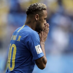 Neymar parabenizou o grupo e comemorou em seu perfil no Instagram