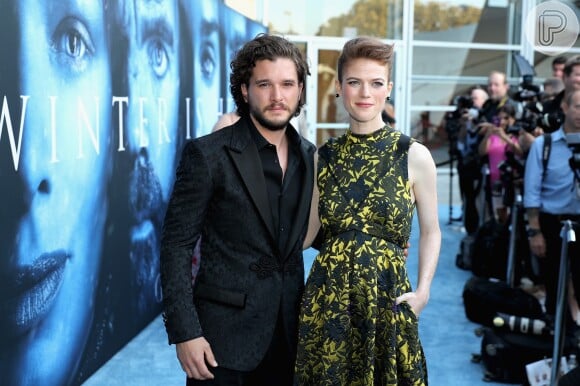 Kit Harington e Rose Leslie, de 'Game of Thrones', confirmaram o noivado em setembro do ano passado