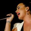 Demi Lovato se emociona ao cantar 'Sober' no Rock in Rio Lisboa, em 24 de junho de 2018