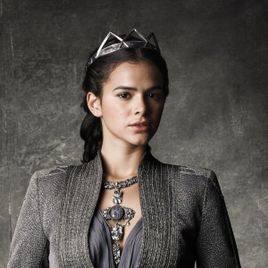 Catarina (Bruna Marquezine) é falsa com Afonso (Romulo Estrela) nos próximos capítulos da novela 'Deus Salve o Rei': 'Ele me pertence. Eu o estava procurando há muito tempo'