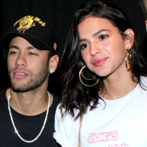 Bruna Marquezine teria planos de assistir a final da Copa na Rússia