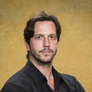 Remy (Vladimir Brichta) pode ser filho de Nestor (Francisco Cuoco), acredita José de Abreu