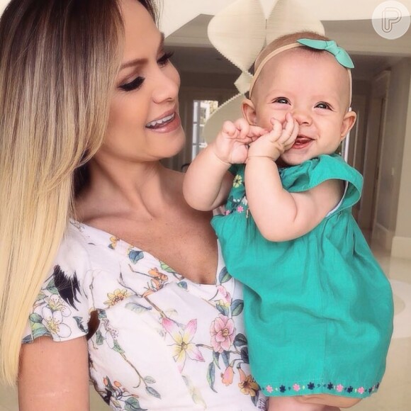 Eliana é mãe de Manuela, de 9 meses, do seu relacionamento com o diretor de TV Adriano Ricco