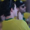 Shawn Mendes assistiu com atenção ao jogo do Brasil