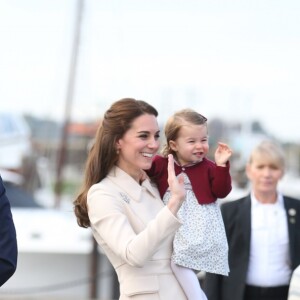 Kate Middleton e Príncipe William estariam satisfeitos com os três herdeiros