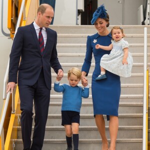 Kate Middleton não está grávida de 4º filho, afirma porta-voz da realeza a site americano