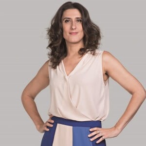 Paola Carosella detalhou o parto da filha, Francesca, em conversa com a youtuber Jout Jout