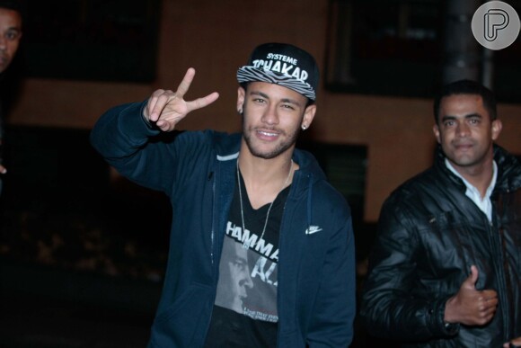 Neymar Jr volta para a Espanha nesta quinta-feira, 24 de julho de 2014