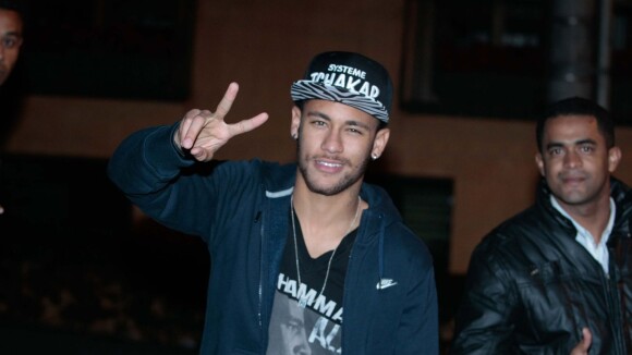 Neymar viaja para Barcelona sem Bruna Marquezine: 'Ela o encontra depois'