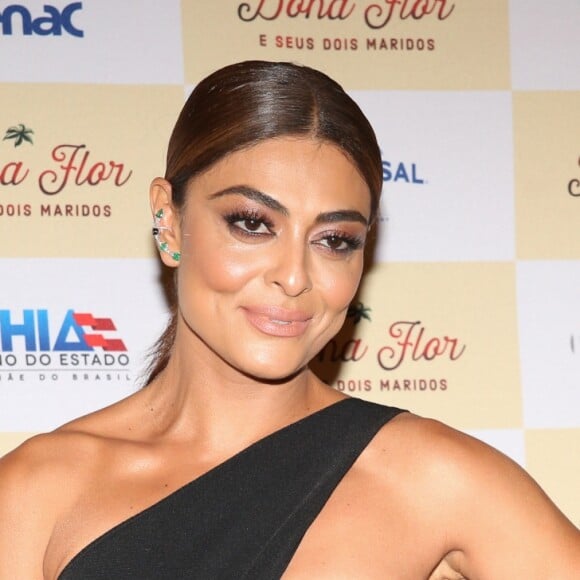 ' E diária de filmagem é dureza, gente. Filme é uma pegada diferente. São 12 horas a diária de um filme', relatou Juliana Paes