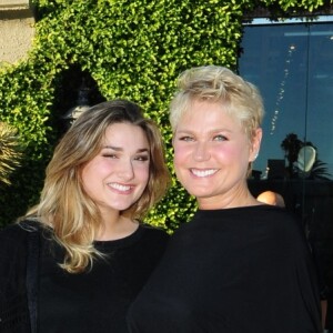 Sasha não havia anunciado a participação no clipe, mas Xuxa contou a novidade para os fãs