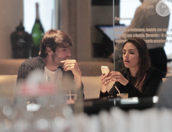 Kaká e Carol Celico almoçaram juntos na tarde desta quinta-feira, 24 de julho de 2014, no restaurante Ecco, no bairo do Itaim, em São Paulo