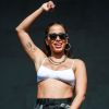 Anitta rebateu os comentários de hater após anunciar que a carreira será tema de série documental da Netflix