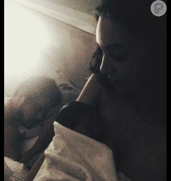 Débora Nascimento deu à luz Bella, sua primeira filha com José Loreto, em abril de 2018