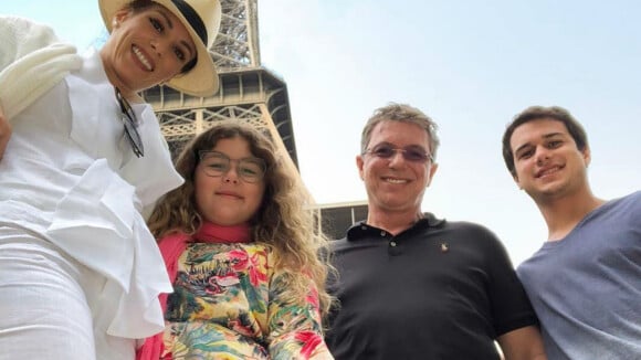 Ana Furtado e Boninho curtem viagem com família na França: 'Meus amores'. Foto!