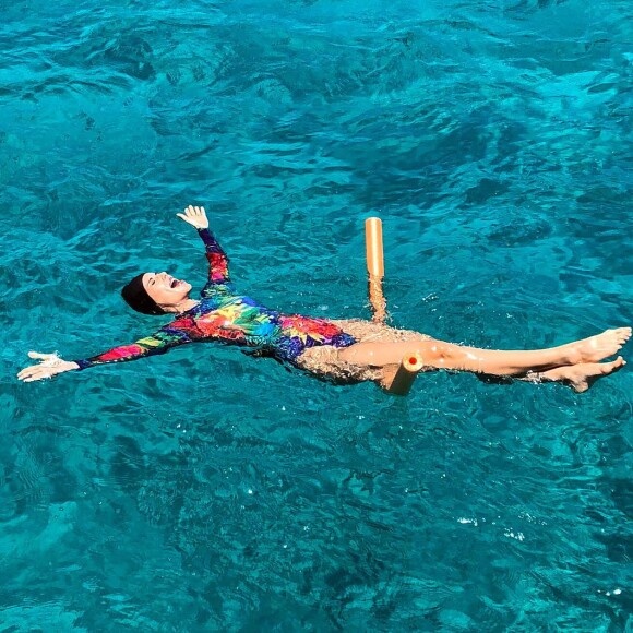 Ana Furtado falou sobre as recomendações médicas para tomar sol em viagem