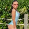 Larissa Manoela aproveita dia ensolarado no Beach Park, no Ceará, neste domingo, 15 de julho de 2018