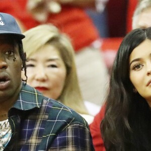 Kylie Jenner afirmou que a distância no relacionamento com Travis Scott acaba provocando conflitos entre eles