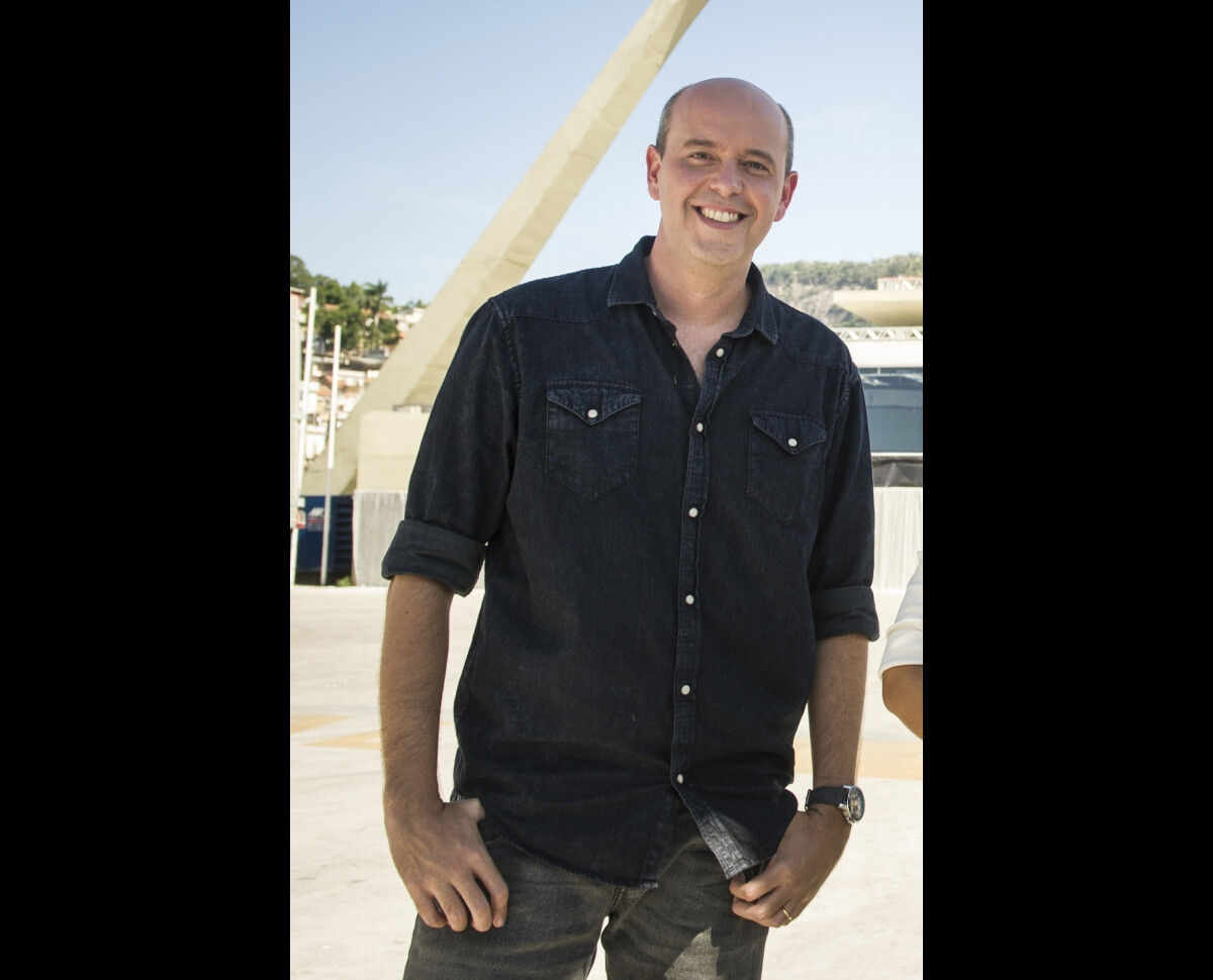 Foto Alex Escobar ficou 40 dias na Rússia Purepeople