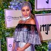 Sabrina Sato chamou atenção com um look Dolce & Gabbana no leilão do Instituto Neymar Jr., nesta quinta-feira, 19 de julho de 2019