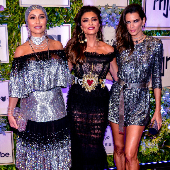 Sabrina Sato, Juliana Paes e Fernanda Motta no red carpet do leilão beneficente do Instituto Neymar Jr.