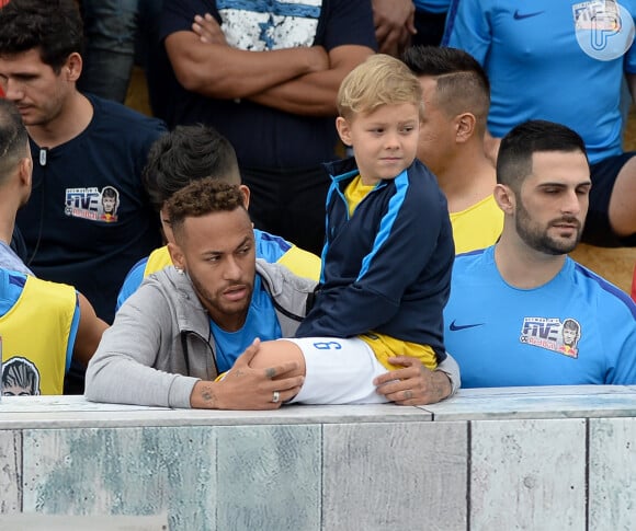 Neymar assistiu com o filho, Davi Lucca, a final do torneio Neymar Jr's Five, neste sábado, 21 de julho de 2018