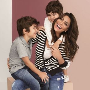 Juliana Paes reuniu parte de seus familiares neste sábado, 21 de julho de 2018, para comemorar o aniversário do caçula, Antônio