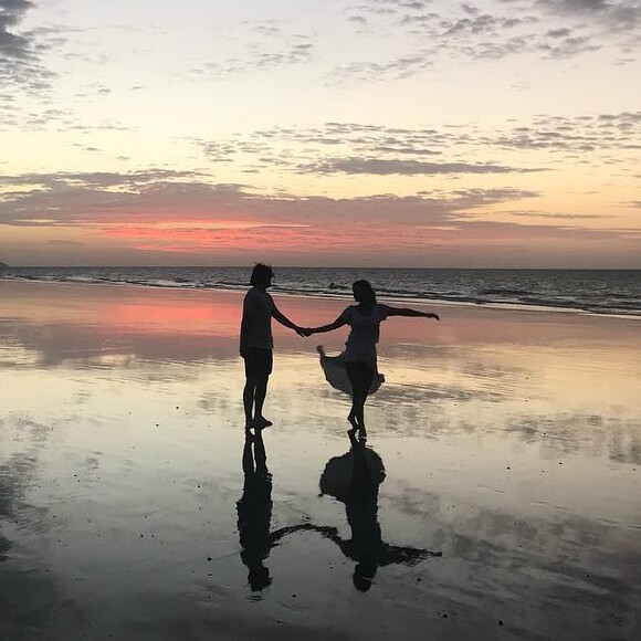 Bruno Gissoni e Yanna Lavigne recentemente viajaram juntos para o Ceará