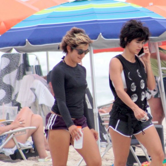 Nanda Costa e a namorada, Lan Lanh, vivem trocando declarações nas redes sociais