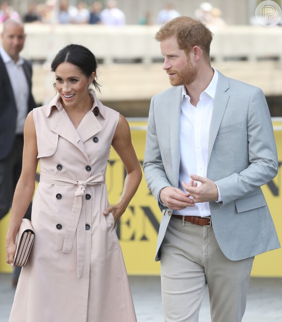 Meghan Markle vai viajar para a Austrália com o marido, Príncipe Harry, e queria usar um smoking, segundo o jornal 'Daily Mail'