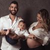 Samuel, filho de Gusttavo Lima e Andressa Suita, nasceu de parto normal de 37 semanas, pesando 3.020 quilos e medindo 49 centímetros