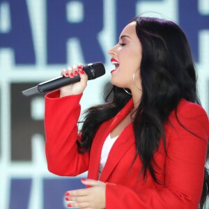 'Obrigada pelas orações e continuem rezando pela recuperação dela', afirmou a tia de Demi Lovato