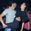 O casal Talita Younan e Fábio Scalon dançam na inauguração do restaurante Coco Mambo, na Freguesia, em Jacarepaguá, zona oeste do Rio de Janeiro, na noite desta terça-feira, 24 de julho de 2018